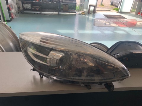 Optique AVD Renault Scenic 3